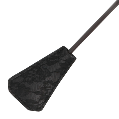 DARKNESS - Dobbeltsidet ridepisk med stimulerende fjer, 56cm